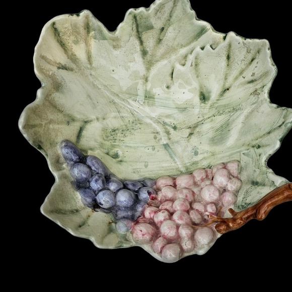 Grape leaf Bowl By Jay Willfred - Picture 2 of 5